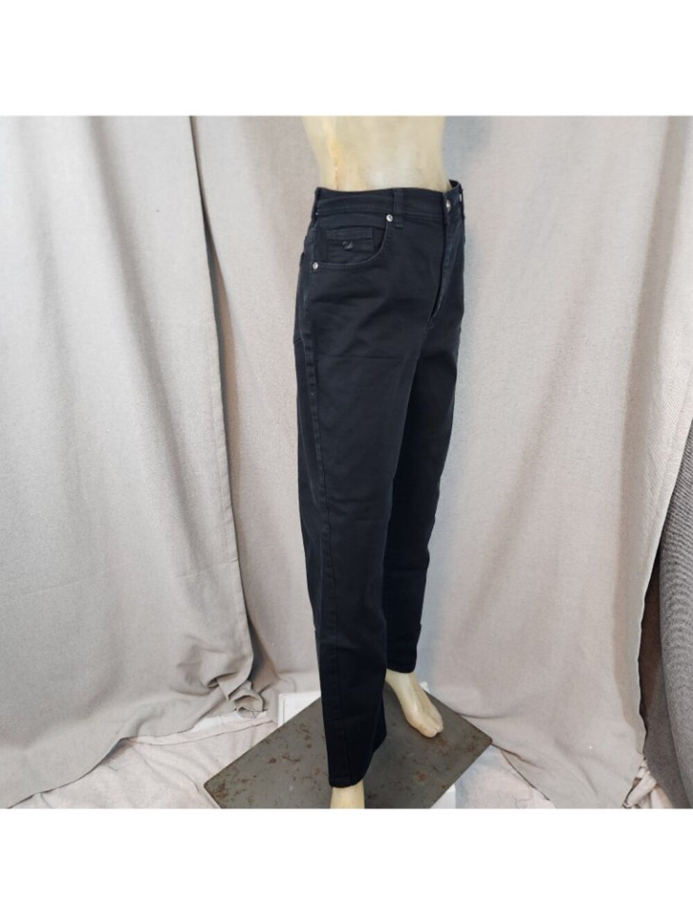 Gloria Vanderbilt Jeans Black Tapered High Rise Denim Blue Jeans Size 12 MEDIUM - Picture 3 of 8